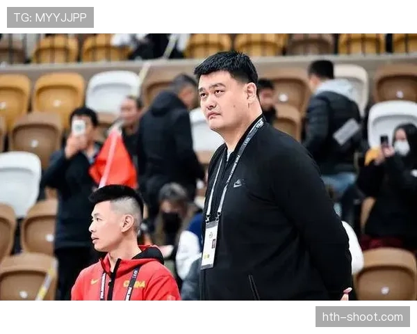 姚明退役后住上海老洋房，早餐吃俩煎饼还被老婆管零花钱？