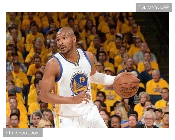 德雷克斯勒突破制造错位提升球队关键得分效率